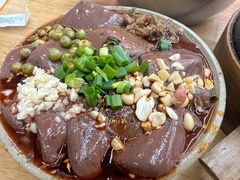 -谢老五跷脚牛肉·非遗传承店