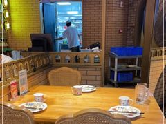 大堂-胖老汉椒麻鸡清真新疆菜(西御街店)