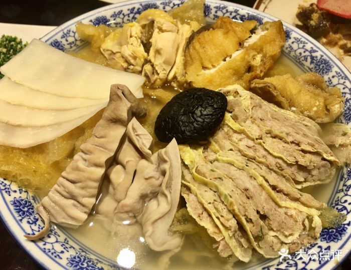 三林本帮馆(长清店)本帮蒸三鲜图片 - 第1张