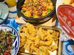 -川流不息·地道川菜·小龙虾(新松江路店)