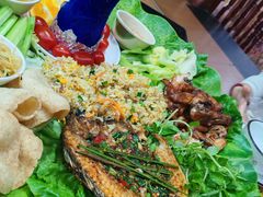 -沐毫傣泐云南菜孔雀宴•手抓饭傣味烧烤(曼听公园店)