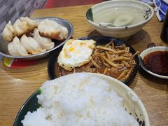 -黄阿姨锅贴大王(万航渡路店)