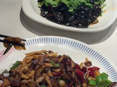 -清真·卡德尔大叔新疆主题餐厅(龙汇路店)