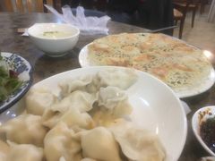 -周家大连水饺(美专校街店)