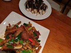 -黑鸡小馆(金源店)