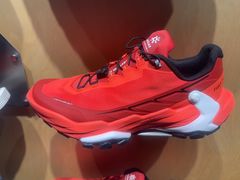 -凯乐石KAILAS(万国奥特莱斯店)