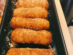 -虾弄弄海派小龙虾·牛羊蝎子火锅