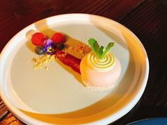 -Golden Lily河内巴黎法越料理餐厅(建国西路店)