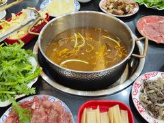 -乳仔牛牦牛汤锅 烤羊排(松潘古城店)