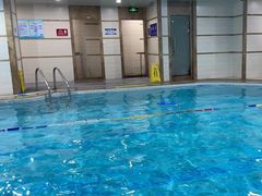 -小海豚国际游泳培训中心(浦东源深体育中心店)