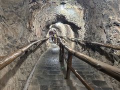 -龙水峡地缝景区