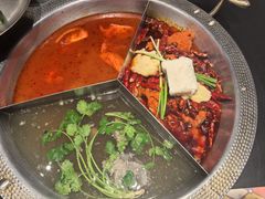 -廖掌柜·重庆鲜货火锅(上海首店)