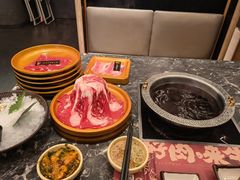 -牛YO寿喜烧·铁板烧和牛火锅自助(市府恒隆店)