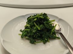 椰子油豌豆尖-北京王府井希尔顿酒店·秦唐中餐厅Chynna