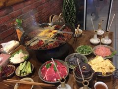 -白乐天毛肚火锅馆(解放碑店)