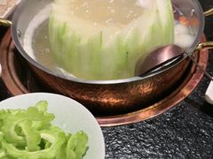 -得意咚瓜·顺德鱼生·冬瓜火锅(深圳首店)