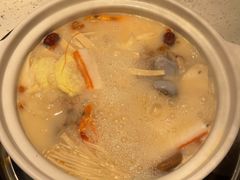 -三人行骨头王火锅(长寿店)