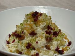 -品悦酒店(三林古镇店)