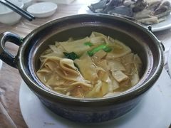 -辉弟鹅肉店