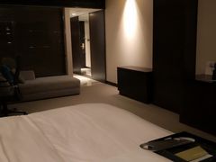 -青岛海尔洲际酒店