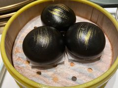 黑金流沙包-领鲜天下·焗海鲜·花胶鸡(天目里店)