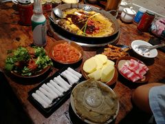 -四小区火锅·巷子里的重庆火锅(花照壁店)