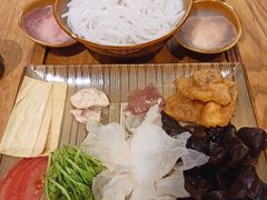 蒙自过桥米线-麦麦山云南菜(复地活力城店)