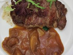 安格斯肉眼牛排配松茸汁-红房子西菜馆(淮海中路店)