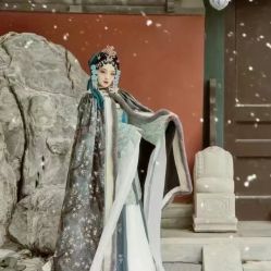 -盘子女人坊生日照·摄影馆(华强店)