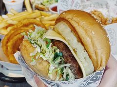 -The Habit Burger Grill 哈比特汉堡(复兴soho店)