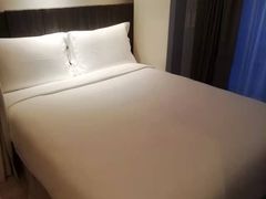 -上海品尊辉盛名致精品酒店公寓