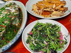 -芦茨金富饭庄·25年老字号·专做稻草鸡