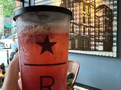 草莓白昼梦-星巴克臻选®️咖啡·酒坊Bar Mixato