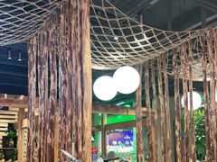 大堂-日进一片海.生腌海鲜火锅.宵夜烧烤(三里屯总店)