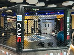 器械区-康慈健身(雅戈尔雷迪森广场店)