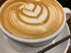 纯白拿铁-东海咖啡馆