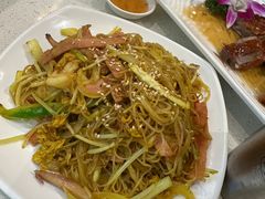 -香港新发烧腊茶餐厅(水围店)