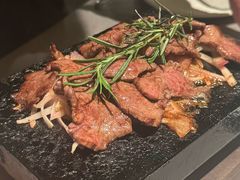 -左庭右院鲜牛肉火锅黑金店(陆家嘴中心店)