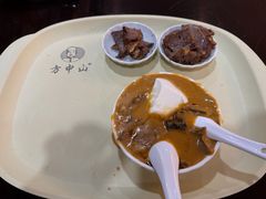 -方中山胡辣汤(顺河路店)