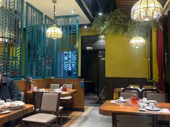 -黄泥岗·地道湖北菜(奥特莱斯店)