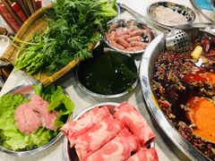 -老成都市井火锅阿泥頭火锅公司(海宁长安佳源中心广场店)