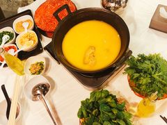 -鲜入围煮花胶鸡海鲜火锅