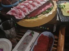 -老牌坊云南鱼豆花火锅(哈西万达店)