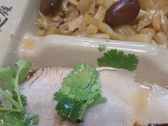 -亮亮面馆(经六路店)