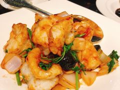 黑蒜大千爆虾球-北京四季酒店·采逸轩