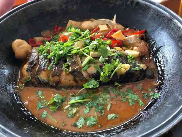 米记鱼头捞饭(纺织厂店)-"听朋友说很好吃,去尝尝,到地方大概有7点.