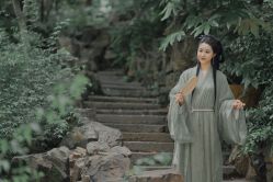 -汉仪华裳汉服馆(打浦桥店)