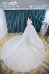 -予白婚纱礼服馆