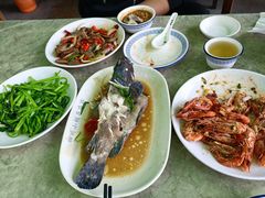 -四川小胡子海鲜(丁村万人海鲜广场店)