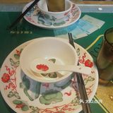 乘有空赶紧来品尝无锡鸡粥 湖滨商业街，那里在修路